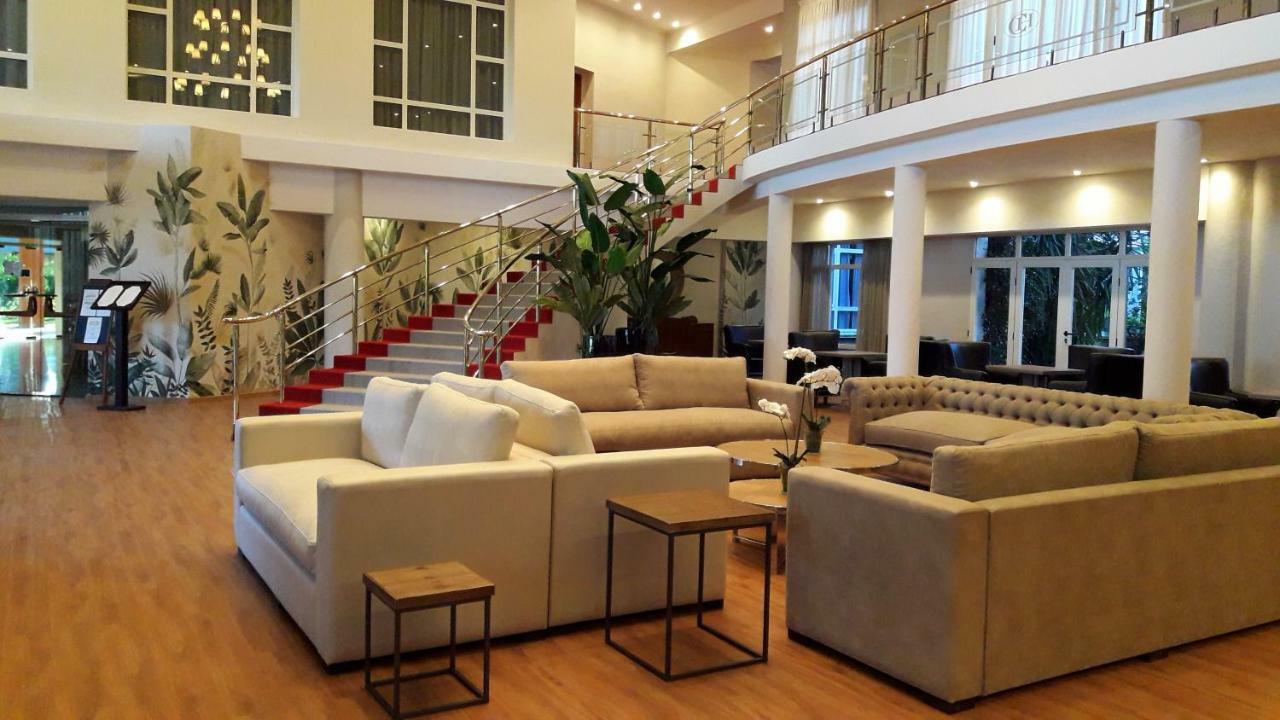 Catange Hotel Charata Dış mekan fotoğraf