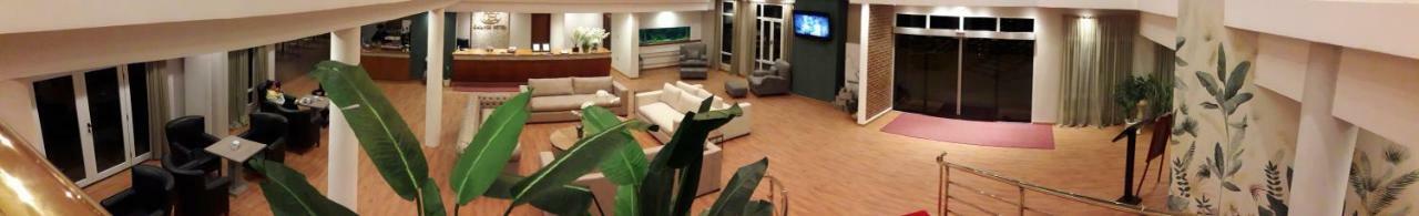 Catange Hotel Charata Dış mekan fotoğraf